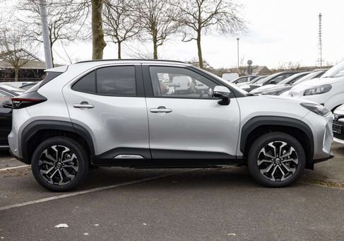 Toyota Yaris Cross, 2025