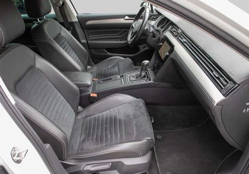 Volkswagen Passat, 2021