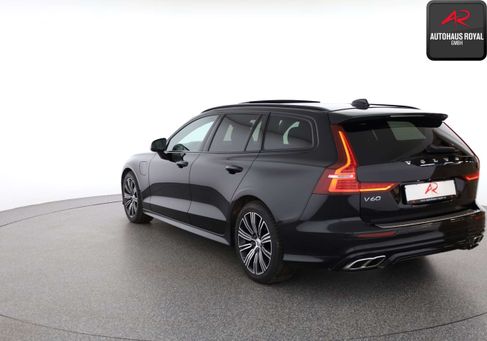 Volvo V60, 2021