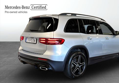 Mercedes-Benz GLB 200, 2025