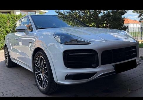 Porsche Cayenne, 2022 2