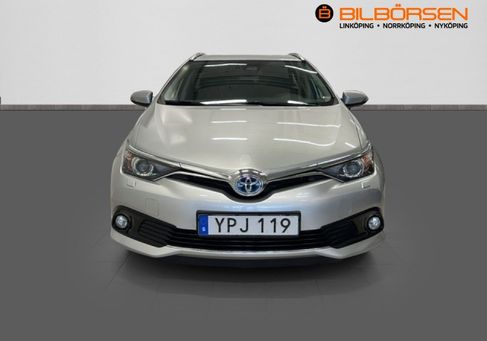 Toyota Auris Touring Sports, 2017