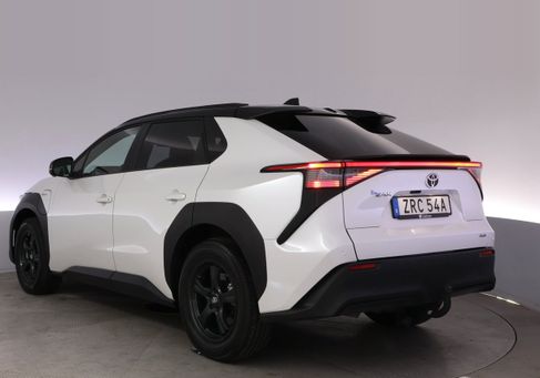Toyota bZ4X, 2025