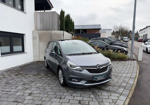 Opel Zafira, 2017