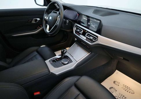 BMW 320, 2022
