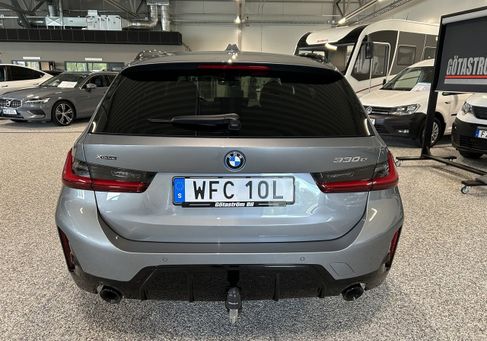 BMW 330, 2023