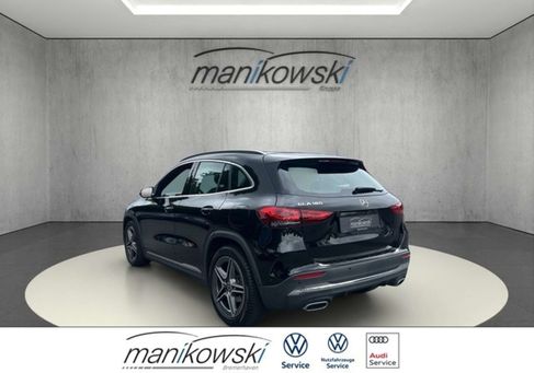 Mercedes-Benz GLA 180, 2021