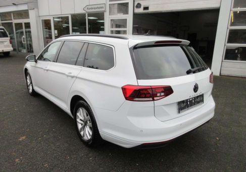 Volkswagen Passat Variant, 2022 3