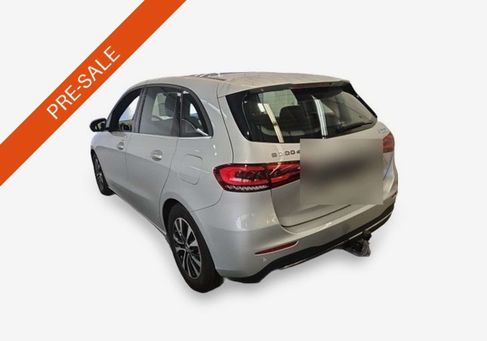 Mercedes-Benz B 200, 2022 3