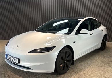 Tesla Model 3, 2024
