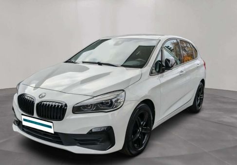 BMW 216, 2020