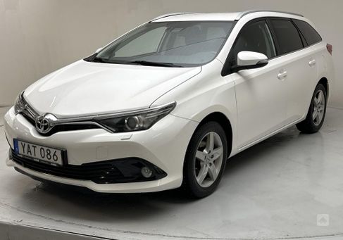 Toyota Auris Touring Sports, 2015