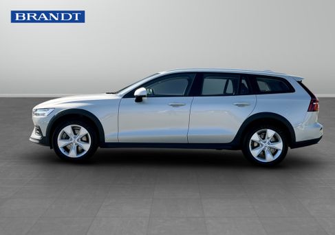 Volvo V60 Cross Country, 2021