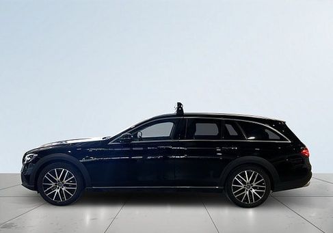 Mercedes-Benz E 400, 2022