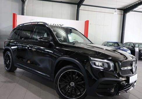 Mercedes-Benz GLB 200, 2022