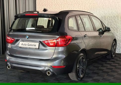 BMW 220, 2020