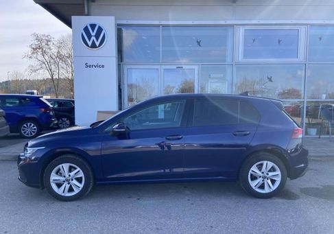 Volkswagen Golf, 2024