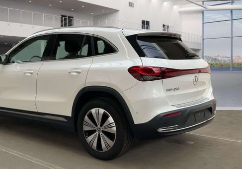 Mercedes-Benz EQA, 2023 3