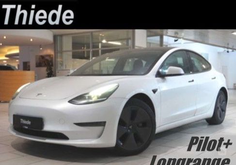 Tesla Model 3, 2022