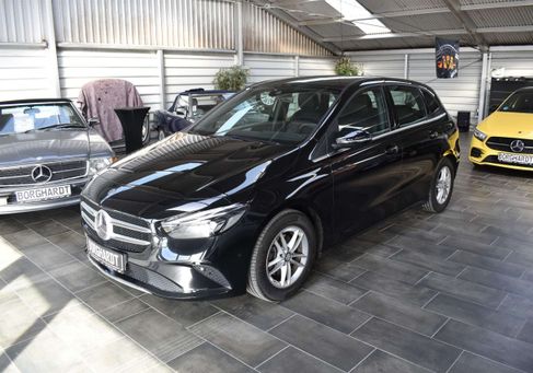 Mercedes-Benz B 180, 2019