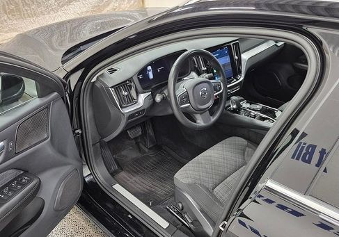 Volvo V60, 2023 2