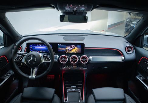 Mercedes-Benz EQB, 2026