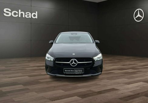 Mercedes-Benz B 180, 2024