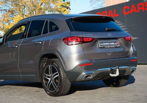 Mercedes-Benz GLA 250, 2021