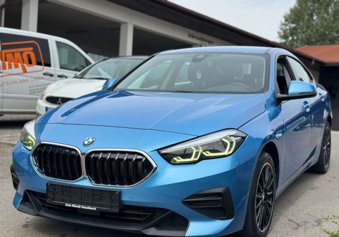 BMW 220, 2020 3