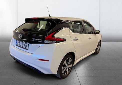 Nissan Leaf, 2021 3
