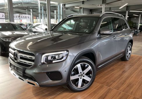 Mercedes-Benz GLB 180, 2022