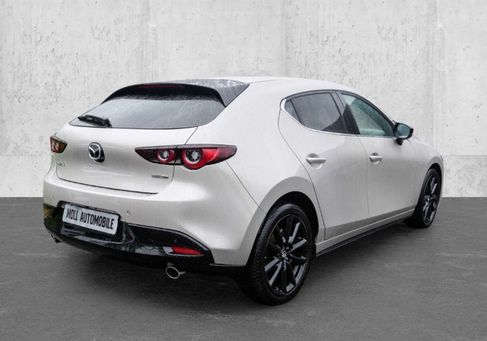 Mazda 3, 2022