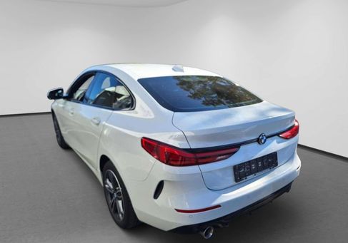BMW 216, 2023