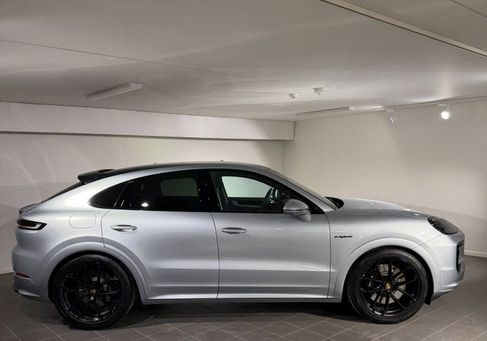 Porsche Cayenne, 2025
