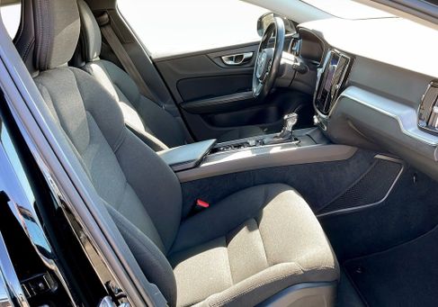 Volvo V60 Cross Country, 2021