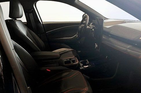 Ford Mustang Mach-E, 2026