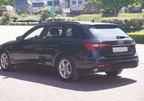 Audi A4, 2022