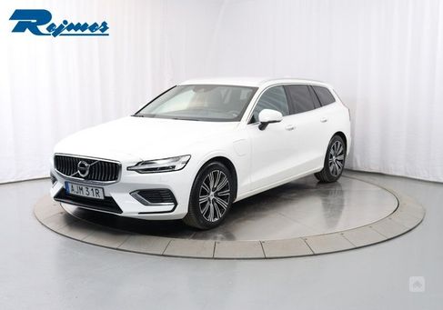 Volvo V60, 2022