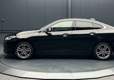 BMW 216, 2023