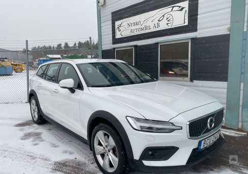 Volvo V60 Cross Country, 2020