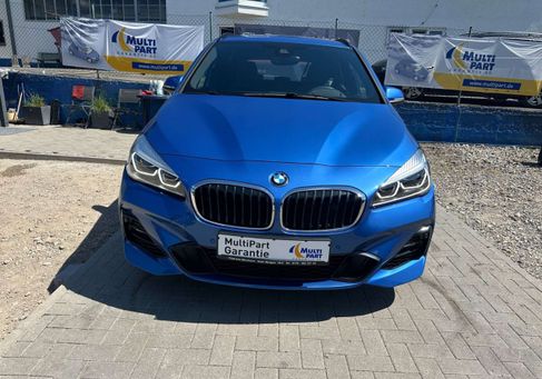 BMW 216, 2019
