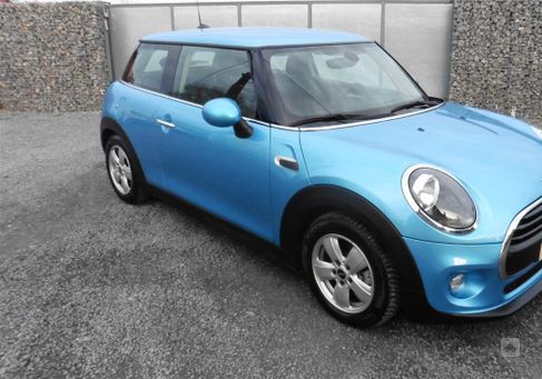 MINI ONE, 2019