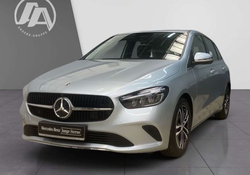 Mercedes-Benz B 200, 2024
