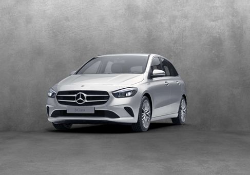 Mercedes-Benz B 180, 2022