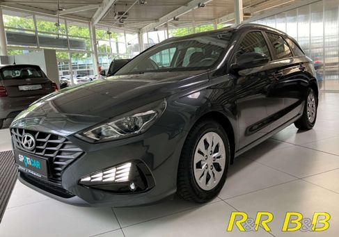 Hyundai i30, 2022