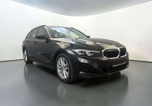 BMW 320, 2023 3