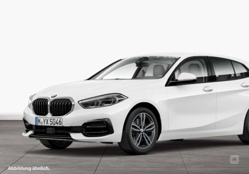 BMW 118, 2021