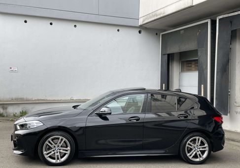BMW 120, 2023