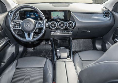 Mercedes-Benz GLA 220, 2020 3