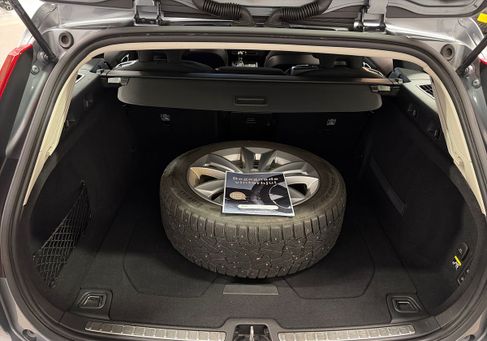 Volvo V60, 2019 3